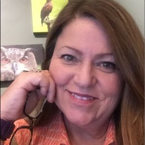 Meet your Posher, Debra